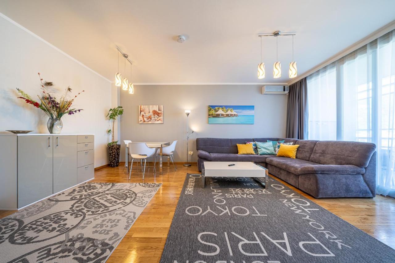 Sea View Apartments In Budva Luaran gambar