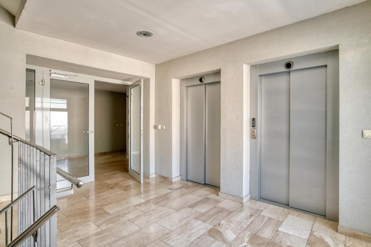 Sea View Apartments In Budva Luaran gambar